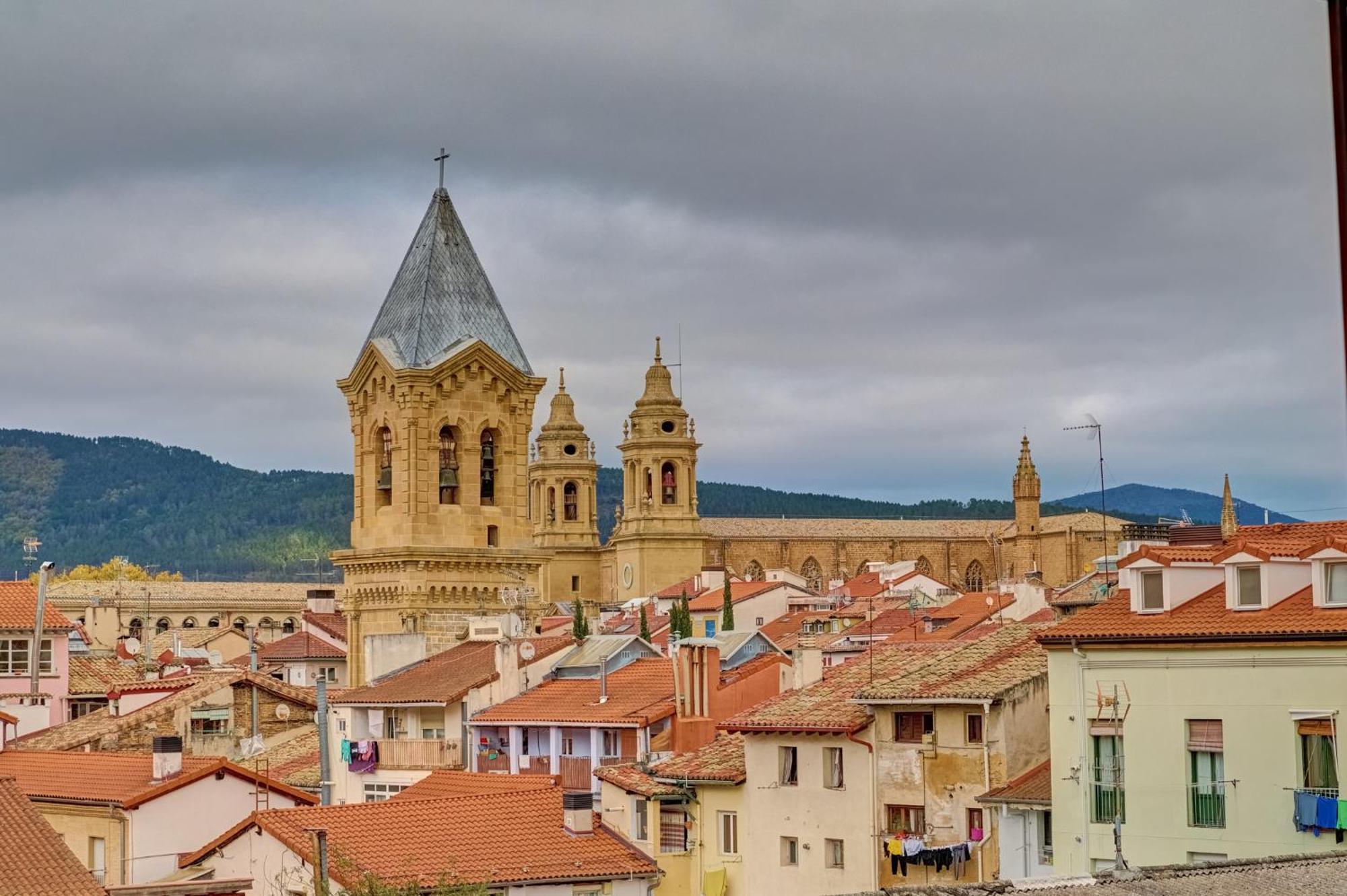 Heart Of Pamplona Apartments I By Clabao Dış mekan fotoğraf